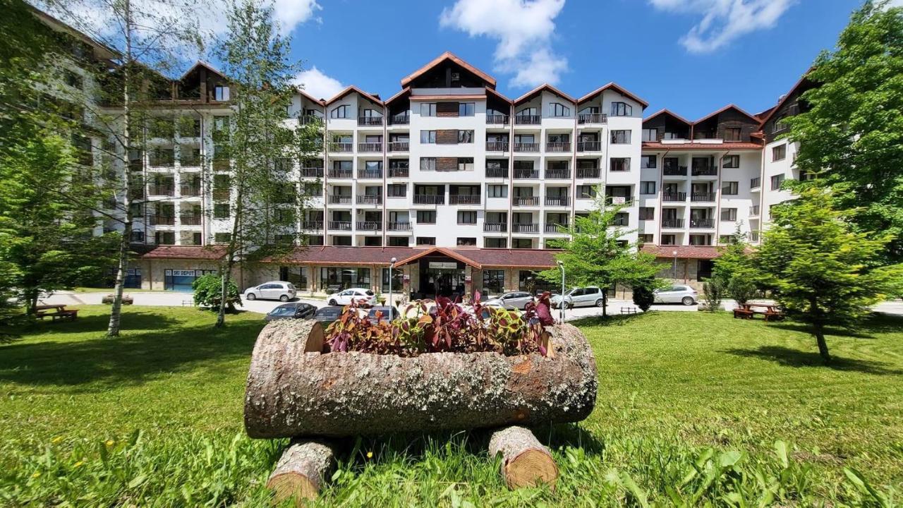 The Green Apartment Borovets Exteriör bild